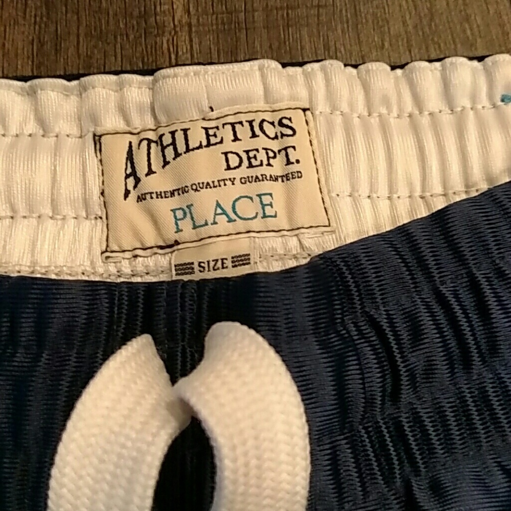 Shorts - Picture 4 of 4